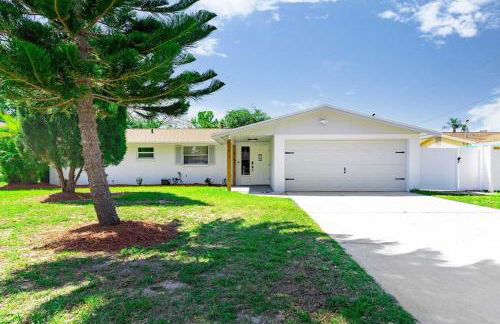 Renovated 3B 2BA, oasis yard Hot tub - Foto 4