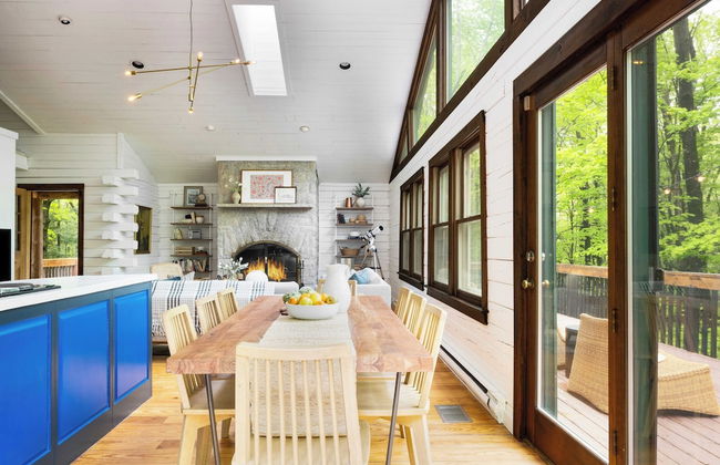 Half Moon by Avantstay 4BR Cabin w/ Large Deck & Yard w/ Patio & Outdoor Dining - Foto 19