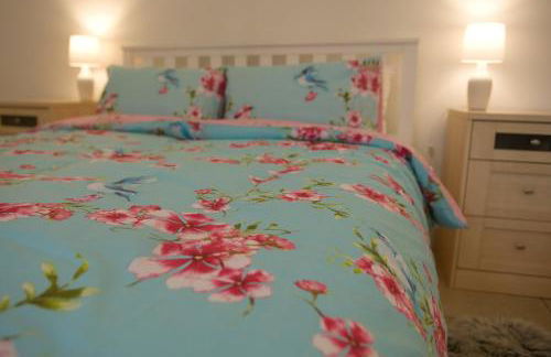 Mountain View Apartment - short drive to beaches - Foto 12