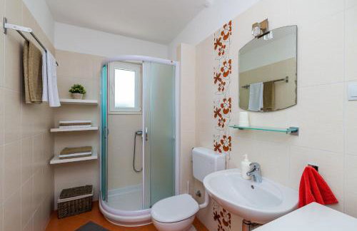 Villa Doli - Lovely holiday home with private pool - Photo 59