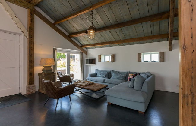 Family House With an Ideal Location, Private Terrace, Garden and Sauna - Foto 50