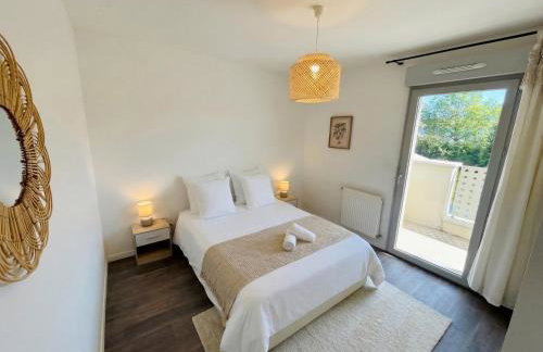 Lumen Chartrain - appartement proche centre-ville, balcon et parking - Foto 2