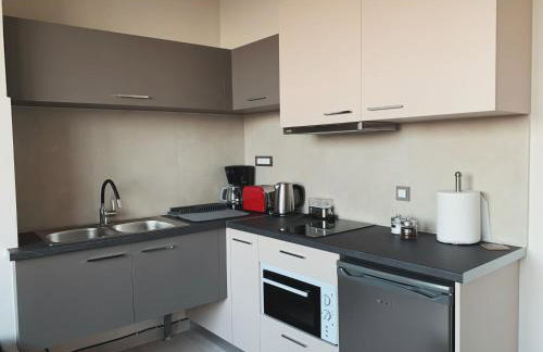 King Crimson Luxury Apartments - Photo 11