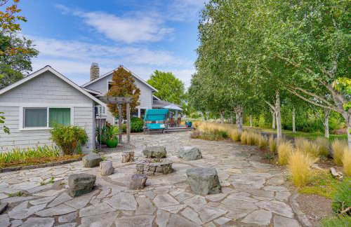 Steps to Beach: Home w/ Hot Tub in Oak Harbor! - Foto 4