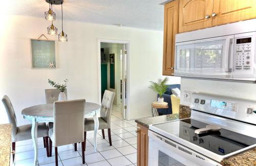 Poolside Oasis-heated pool -7 min to Manasota Beach - Foto 18
