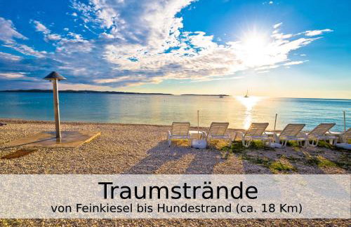 Villa Falco für Familien, bis 6 Personen, 3 Schlafzimmer mit Bad en Suite, Pool mit Loungebereich, Grillterrasse, schnellem Wlan, 2 Parkplätze, - Foto 43