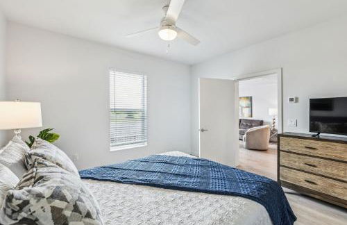 Luxury Pool Home, Mins To Hospitals, Gym - Foto 29