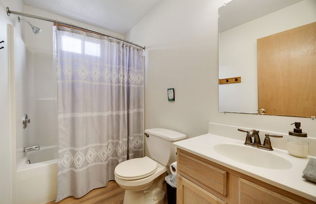 Sycamore Cove by Avantstay Hot Tub Game Rooms - Photo 38