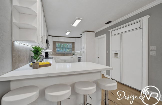 Modern Chic 7-BR with Pool & Gameroom - Foto 20