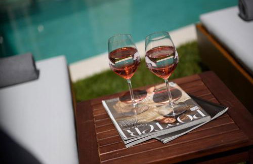 Tessera Villas & Studios Collection - Photo 33