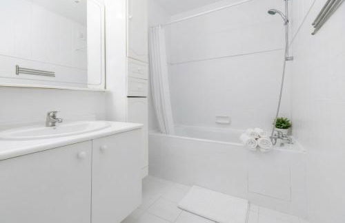 Furtive - Esplanade de la Défense - Foto 24