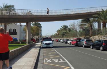 Bungalow with Sunny Private Terrace - Secure Bike or Board Storage - Foto 34