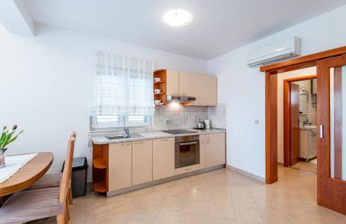 Apartmani Marina - Photo 48