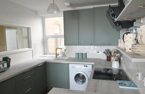 Spacious flat - fabulous sea views & walk to beach - Foto 13