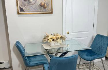 Julie's Cozy 2 Bedroom Basement Apartment - Foto 34