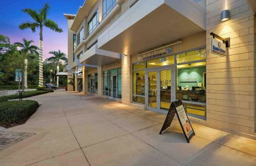 The Sunshine Social - Photo 20