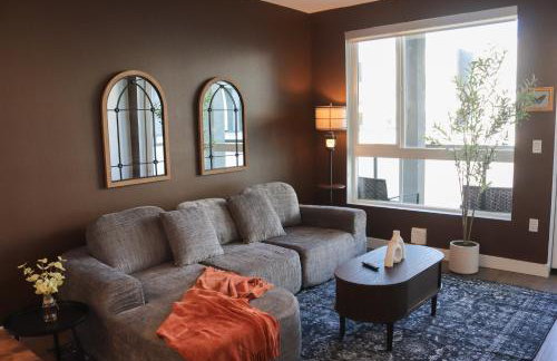 Resort-Style APT with Pool, Gym & Parking 10min to Disneyland - Foto 77