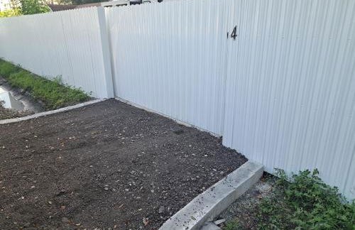 Country Blue Getaway by the Ranch Fields - Foto 16