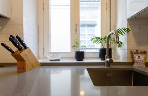 The QUEEN's Designer Apartment by Cadiz4Rentals - Foto 14