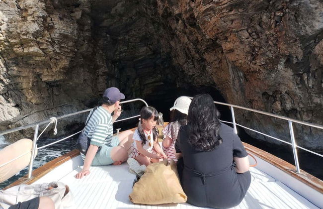 Paseo en gozzo por las cuevas de Polignano a Mare - Foto 5