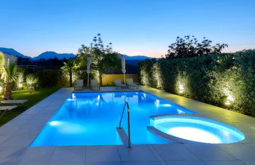Castello Villa Daphnes - Private Pool & Whirlpool - Foto 5