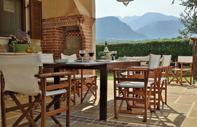 Olives and Vines all Season Villa - Photo 12