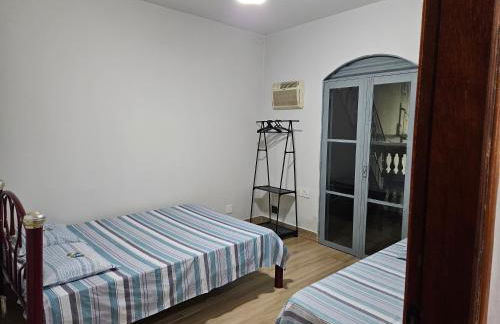 Casa familiar e espaçosa em Aparecida SP, com 3 quartos - Foto 6