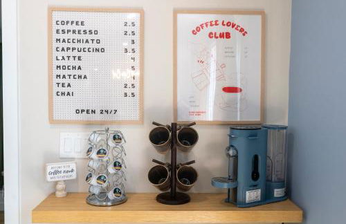 Cape Cod heated Pool, Putting Green, Speak Easy, Game room, - Foto 37