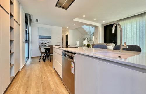 La Masion de Tout Seasonal Rental - Photo 35