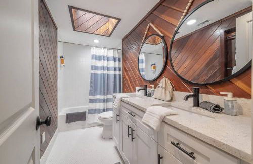 Contemporary Oaks | Heated Pool + Screened Lanai - Foto 28