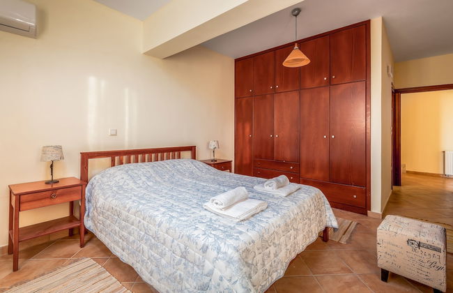 Anemos Villa in Salakos - Photo 4