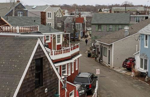 The Crow's Nest @ Rockport's Sail Loft - Foto 4