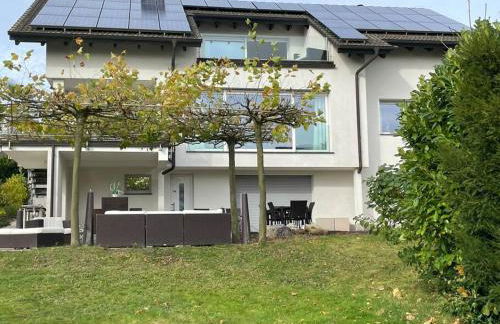 Villa Kaja by Maggie mit Pool, Kamin und traumhaftem Blick auf den Möhnesee - Foto 37