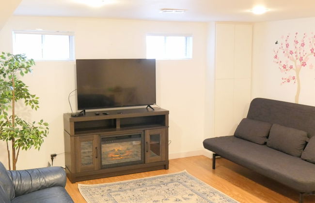 Richview Gardens Apartment - Photo 11