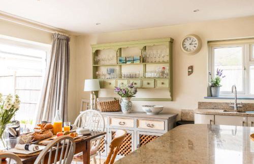 5 Bedroom Family Friendly Beach House - a skip to the water! - Foto 14