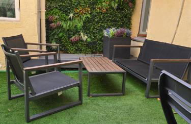 Belle maison 2 chambres avec extérieur et Parking couvert - Foto 2