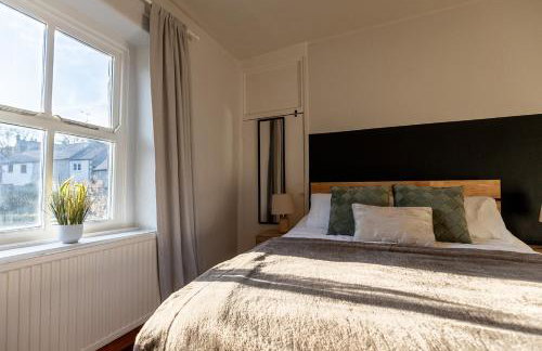 WEST VIEW COTTAGE - Charming Wensley Cottage in the Heart of Peaks - Photo 18