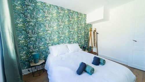 Escapade en Val de Saône T4 familial & jardin - Foto 5, towels, wardrobe