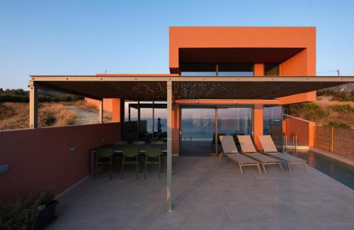 Casa Tarrha- Beachfront Villa with Heated Pool - Foto 7