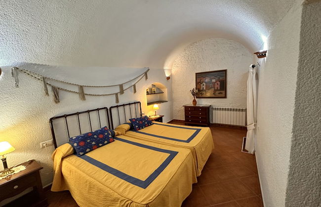 Cuevas la Granja - Foto 39