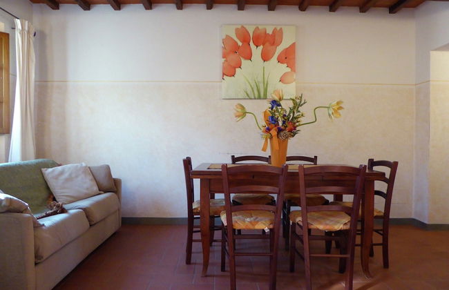 Holiday Home in Montecarelli With Pool - Photo 10