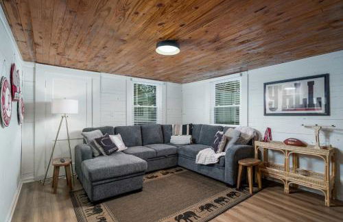 Roll Tide Bungalow-3 miles to UA- 5 TVs- Game Room - Foto 30