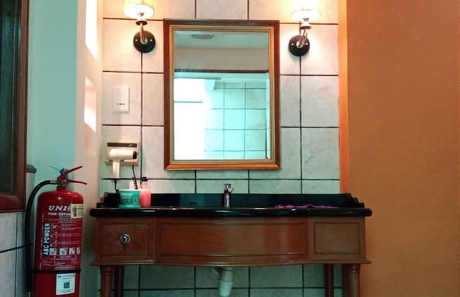 Alpine LXPD Water Chalet - Photo 63