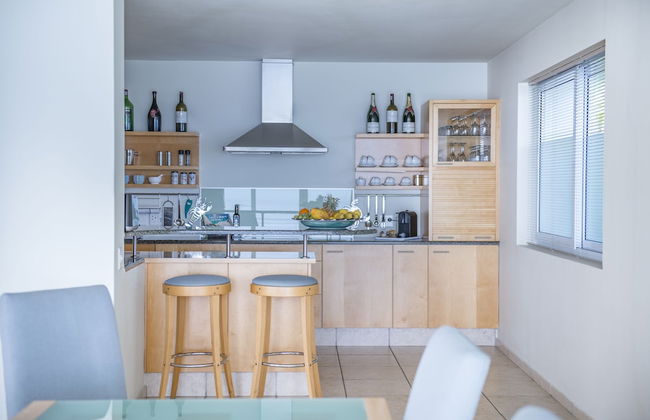 Bay Reflections - Luxury Serviced Apartments - Foto 12