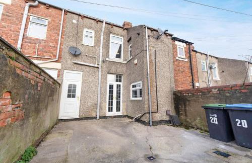 Stylish 4BR Retreat Near Town Centre - Foto 47