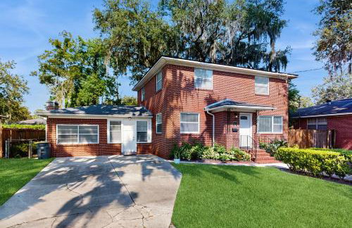 Stylish Avondale Home – Pet-Friendly & Walkable - Foto 1