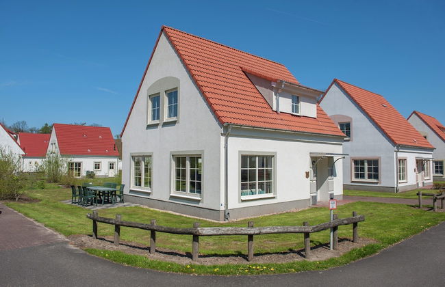 Cozy Villa With Sauna - Photo 1