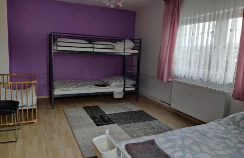 Detached vacation home for 12 guests, natural garden - Photo 9