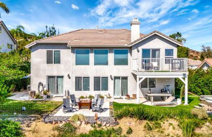 Stunning Hilltop 5BR With View And Hot Tub! - Foto 78