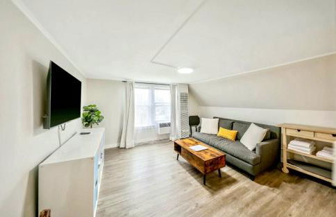 Chic, Cozy & New Prime location with AC, Street Parking #4 - Foto 3